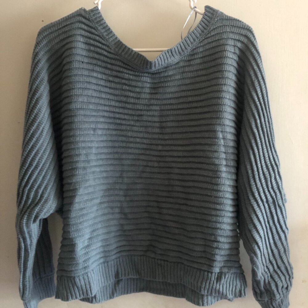 Moon & Madison Long Sleeved Sweater